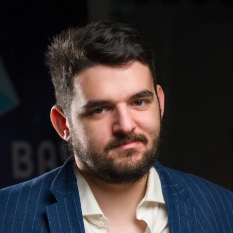 Riccardo Visioli, Growth Hacker
